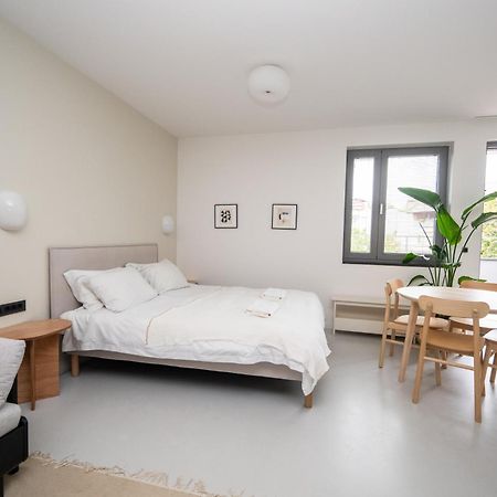 Design Rooms - Kvaternik Square ซาเกร็บ ภายนอก รูปภาพ