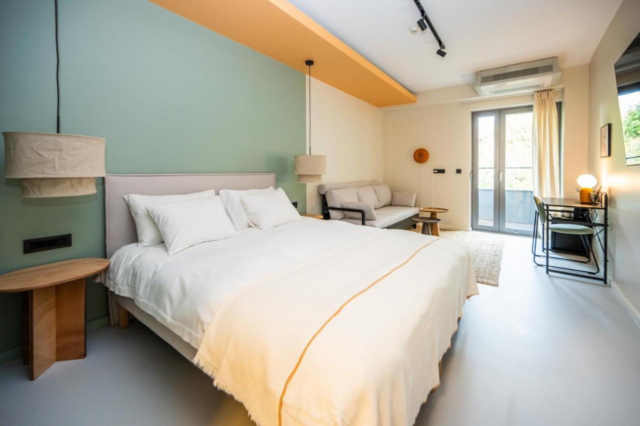 Design Rooms - Kvaternik Square ซาเกร็บ ภายนอก รูปภาพ