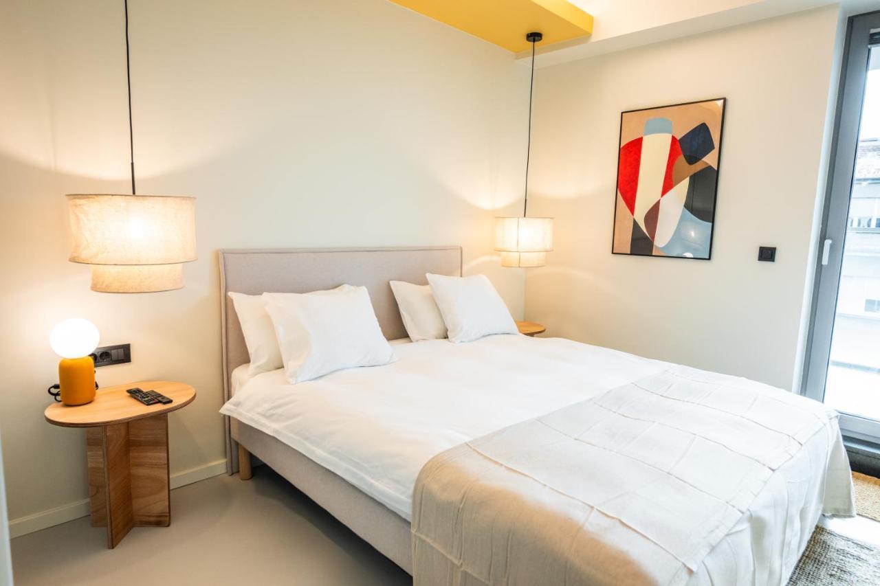 Design Rooms - Kvaternik Square ซาเกร็บ ภายนอก รูปภาพ