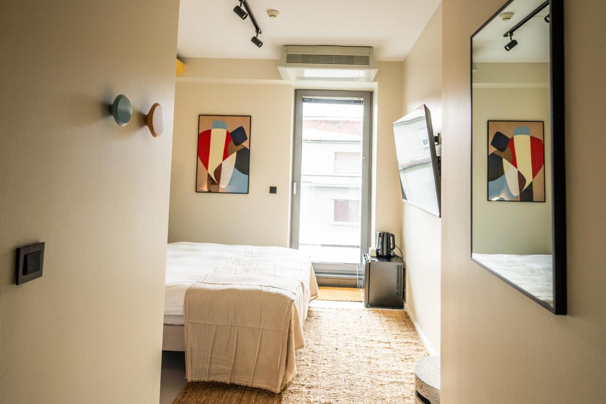 Design Rooms - Kvaternik Square ซาเกร็บ ภายนอก รูปภาพ