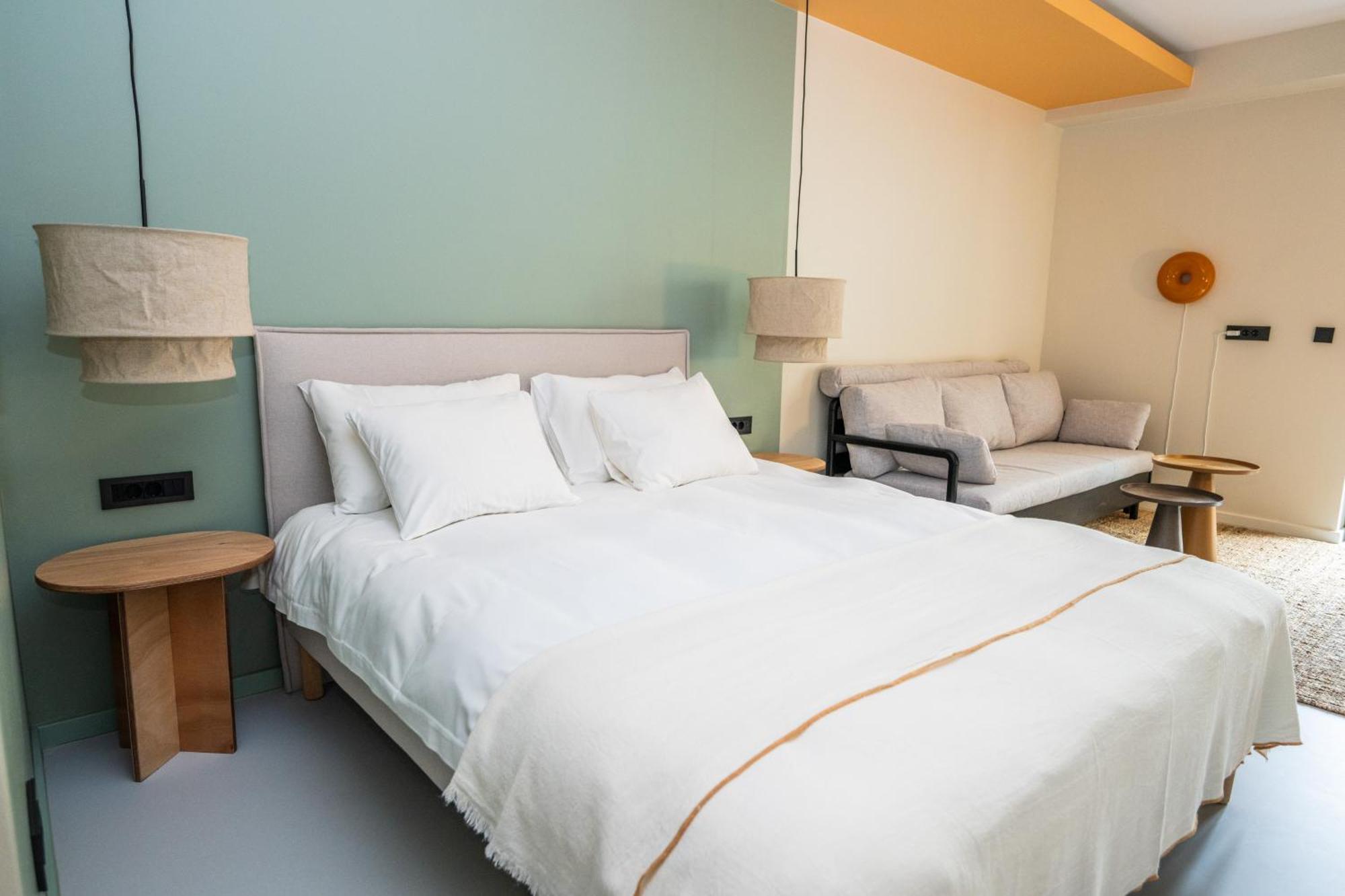 Design Rooms - Kvaternik Square ซาเกร็บ ภายนอก รูปภาพ
