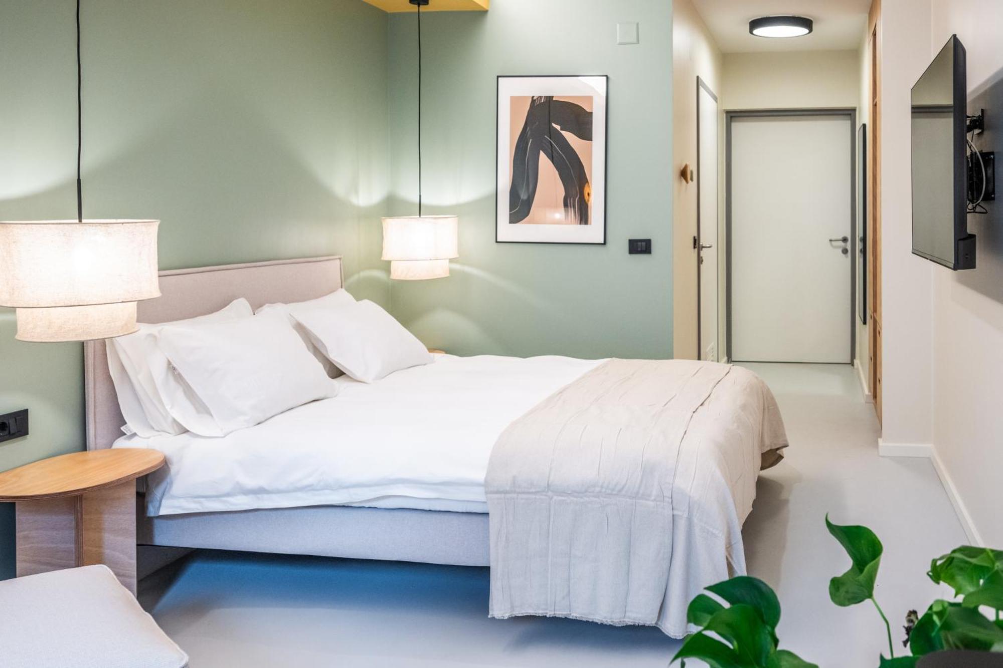 Design Rooms - Kvaternik Square ซาเกร็บ ภายนอก รูปภาพ