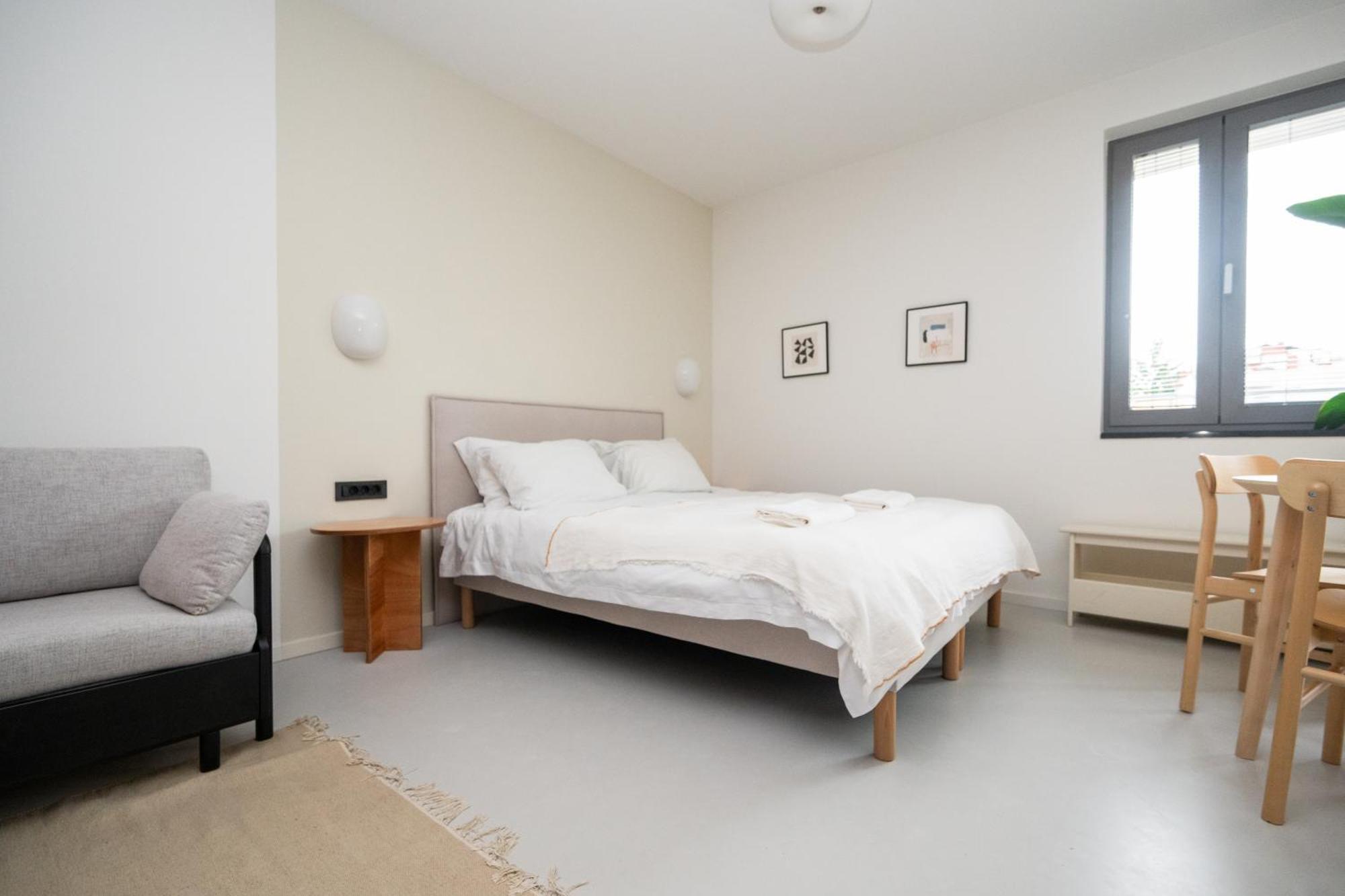 Design Rooms - Kvaternik Square ซาเกร็บ ภายนอก รูปภาพ